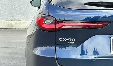 Новейший кроссовер Mazda CX-90 уже можно заказать в России: классическая рядная «шестёрка», 5,1 м длины, 345 л.с., 8-ступенчатый автомат и полный привод